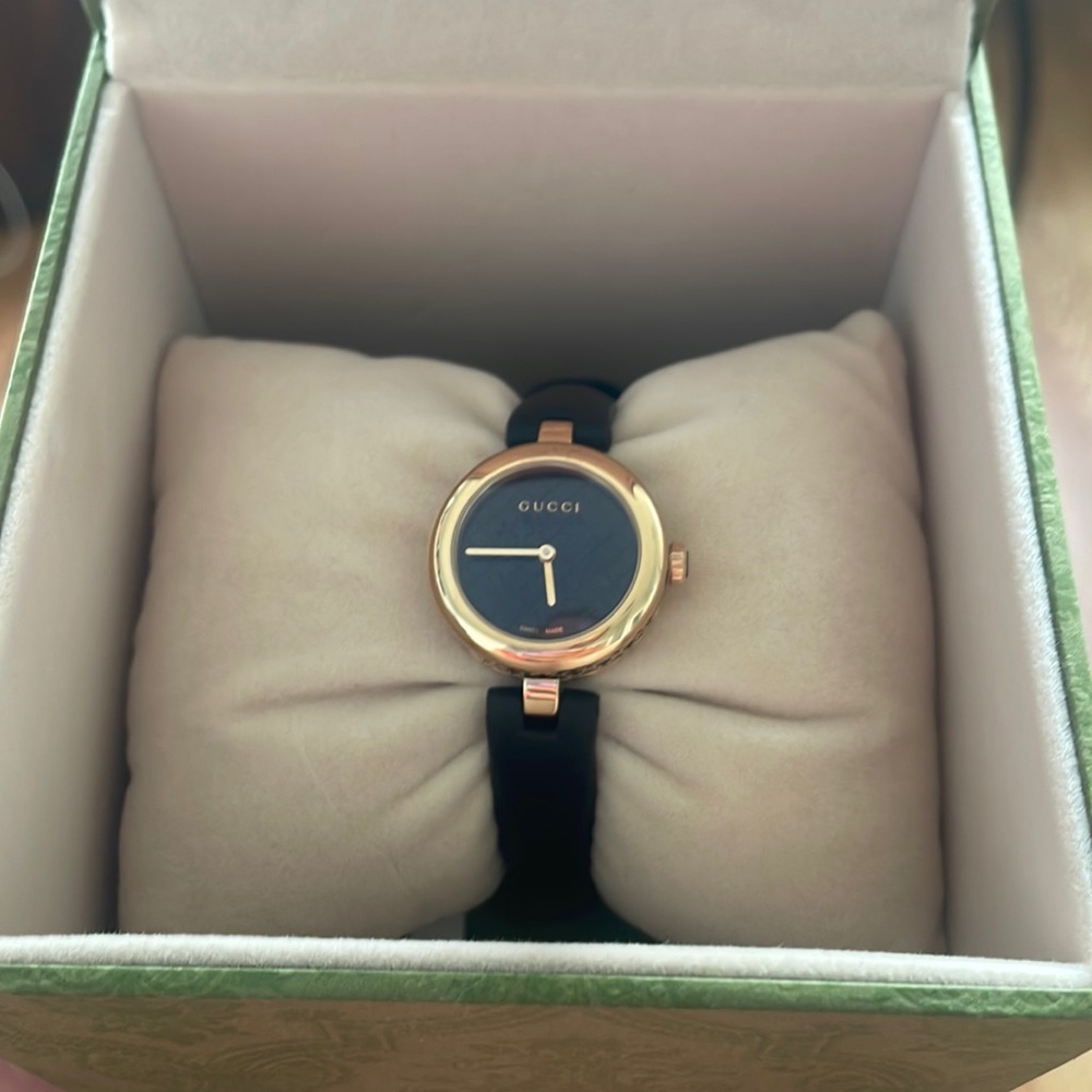 Gucci Diamantissima Watch